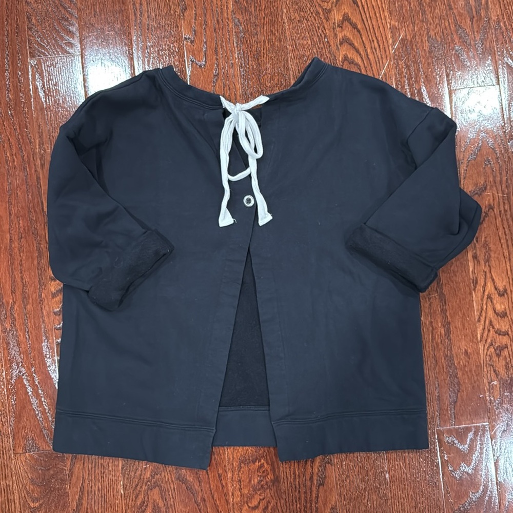 Sweatshirt Bundle - image 6